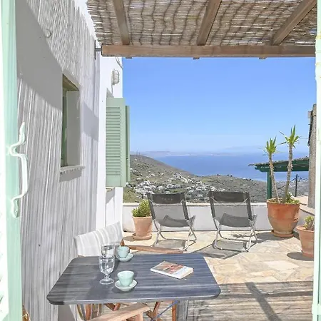 Hill-ton Apartment Arnados