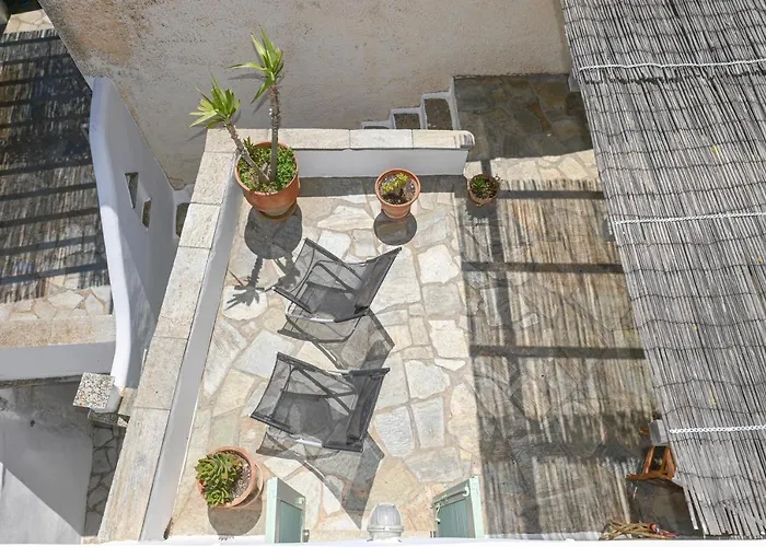 Hill-ton * Αρνάδος